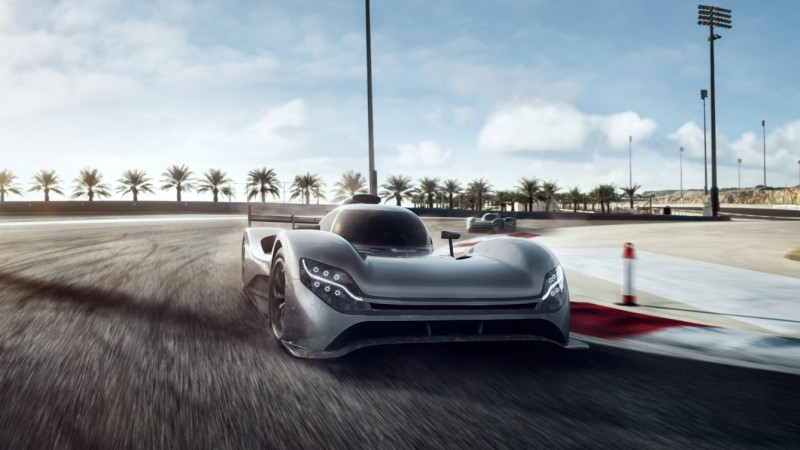 Computergeneriertes Bild eines LMDh-Prototyps, der dynamisch durch eine Kurve fährt.